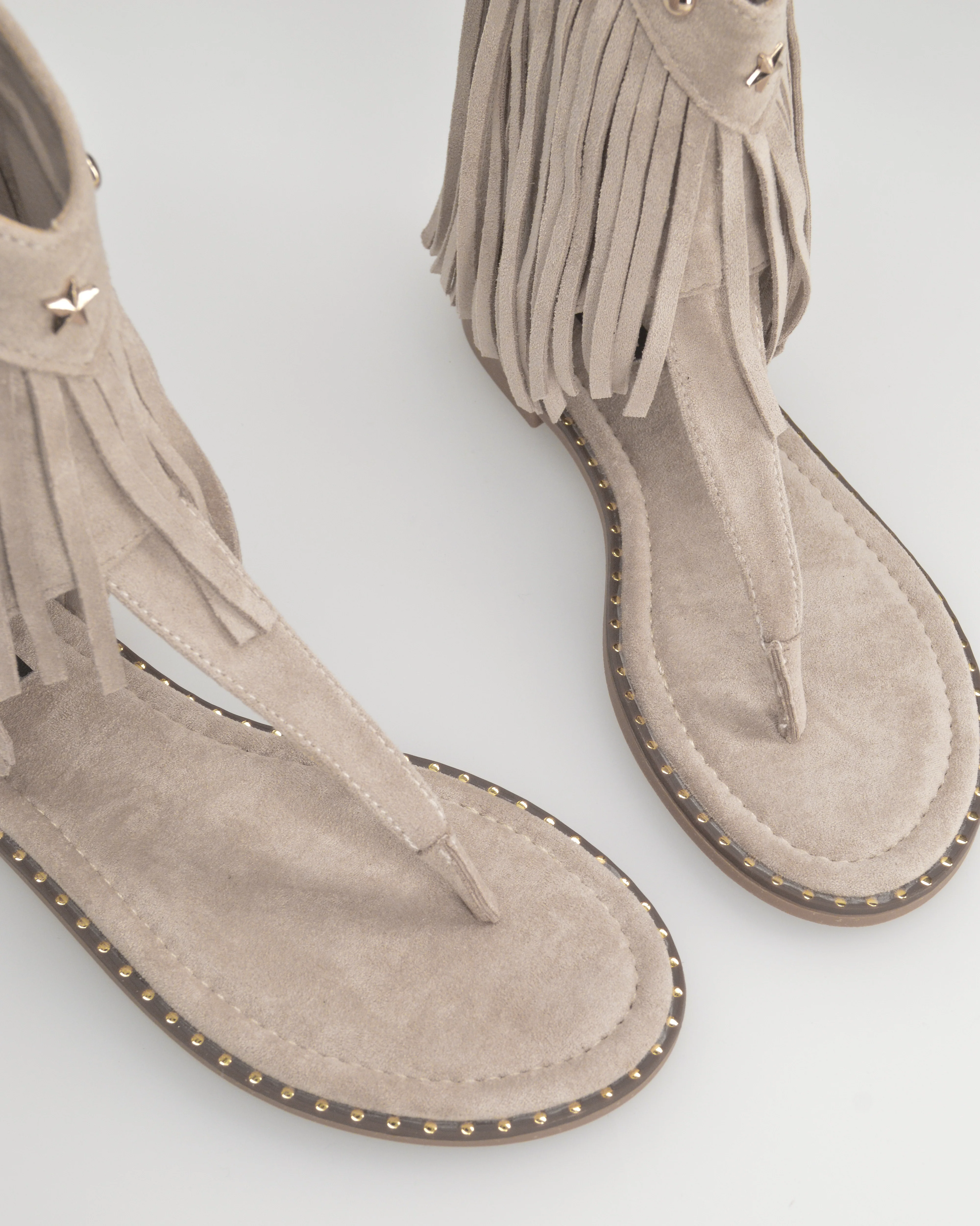 ALLEGRA - sandalo Boho-Chic, infradito in camoscio beige con frange e borchie a stella - Image 6