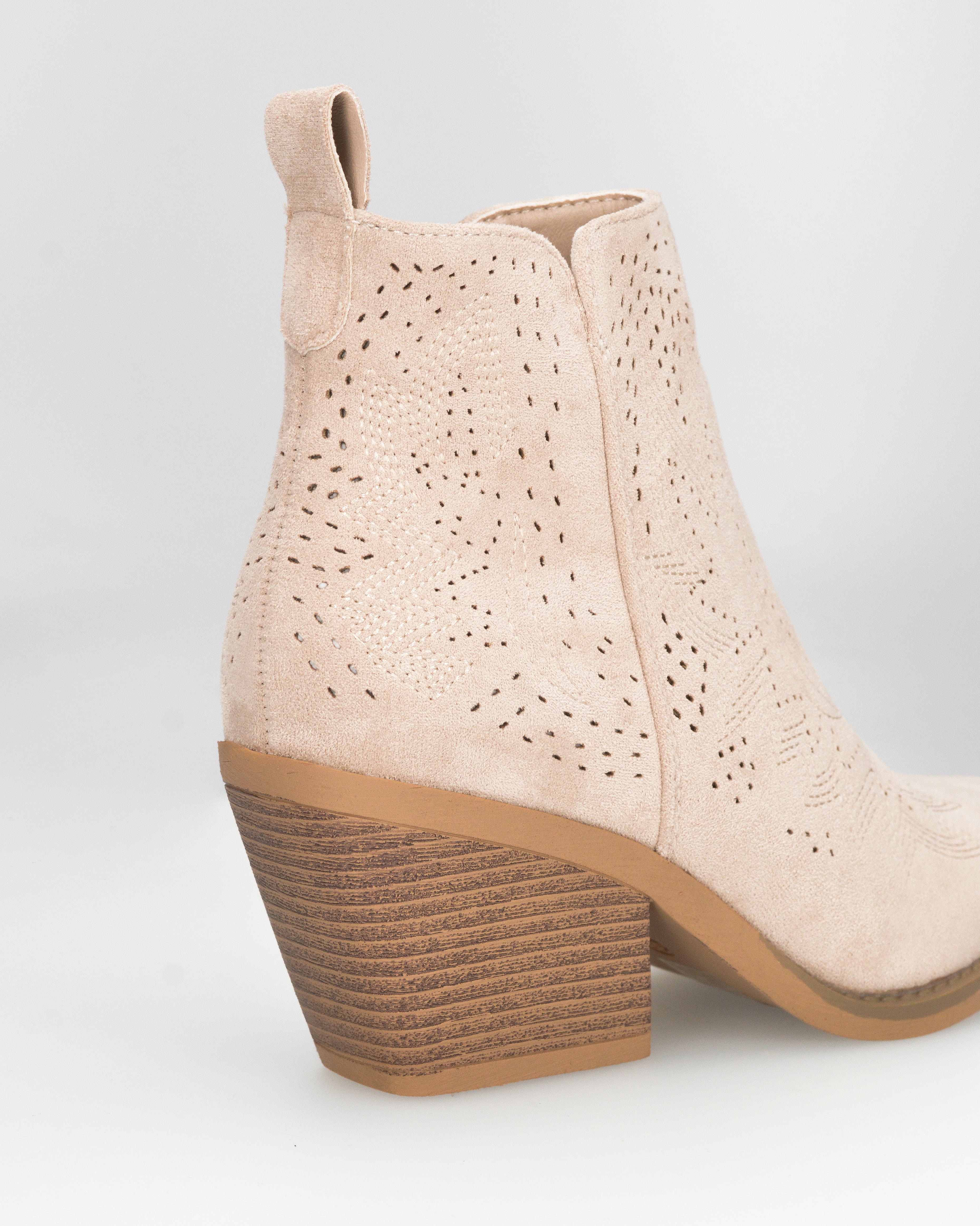 YARYNA - stivaletti camperos beige alla caviglia effetto traforato - Image 4